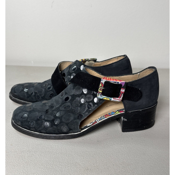 Unity in Diversity Black Suede Shoes Size 38 Low Heel Eclectic Artsy Lagenlook - Picture 1 of 9